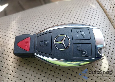 2012 Mercedes-Benz S 550 4Matic z USA, uszkodzony, nr VIN WDDNG9EB5CA429252